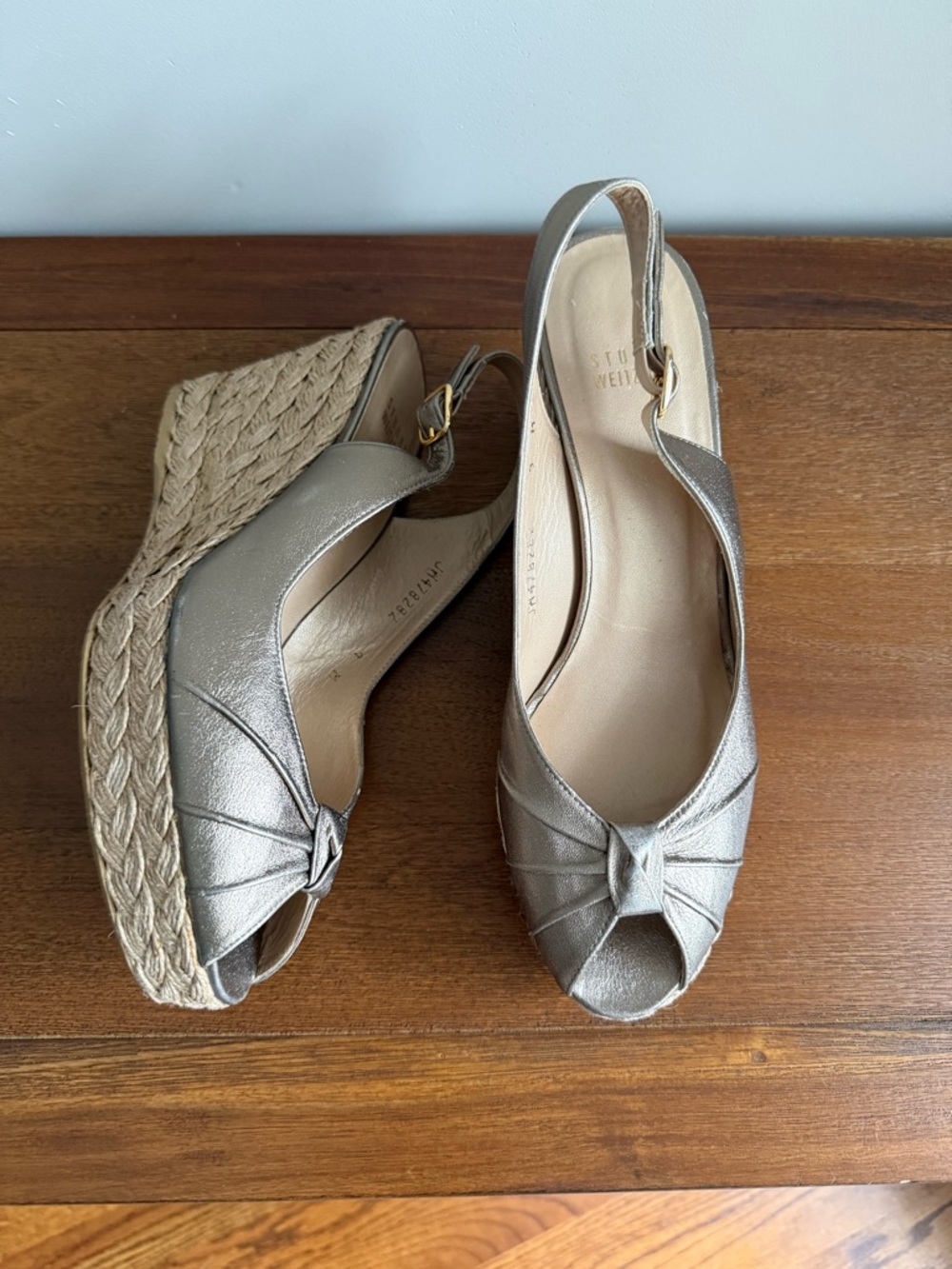 Stuart Weitzman Platinum Metallic Leather Espadrille Wedge Sandals Size 9 New